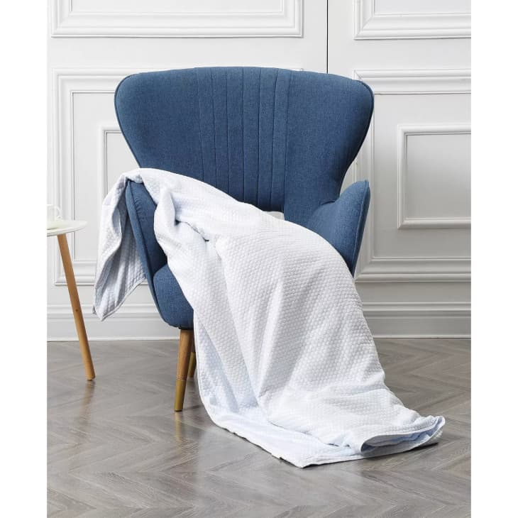 11 Cooling Weighted Blankets For Hot Sleepers 2022 Apartment Therapy